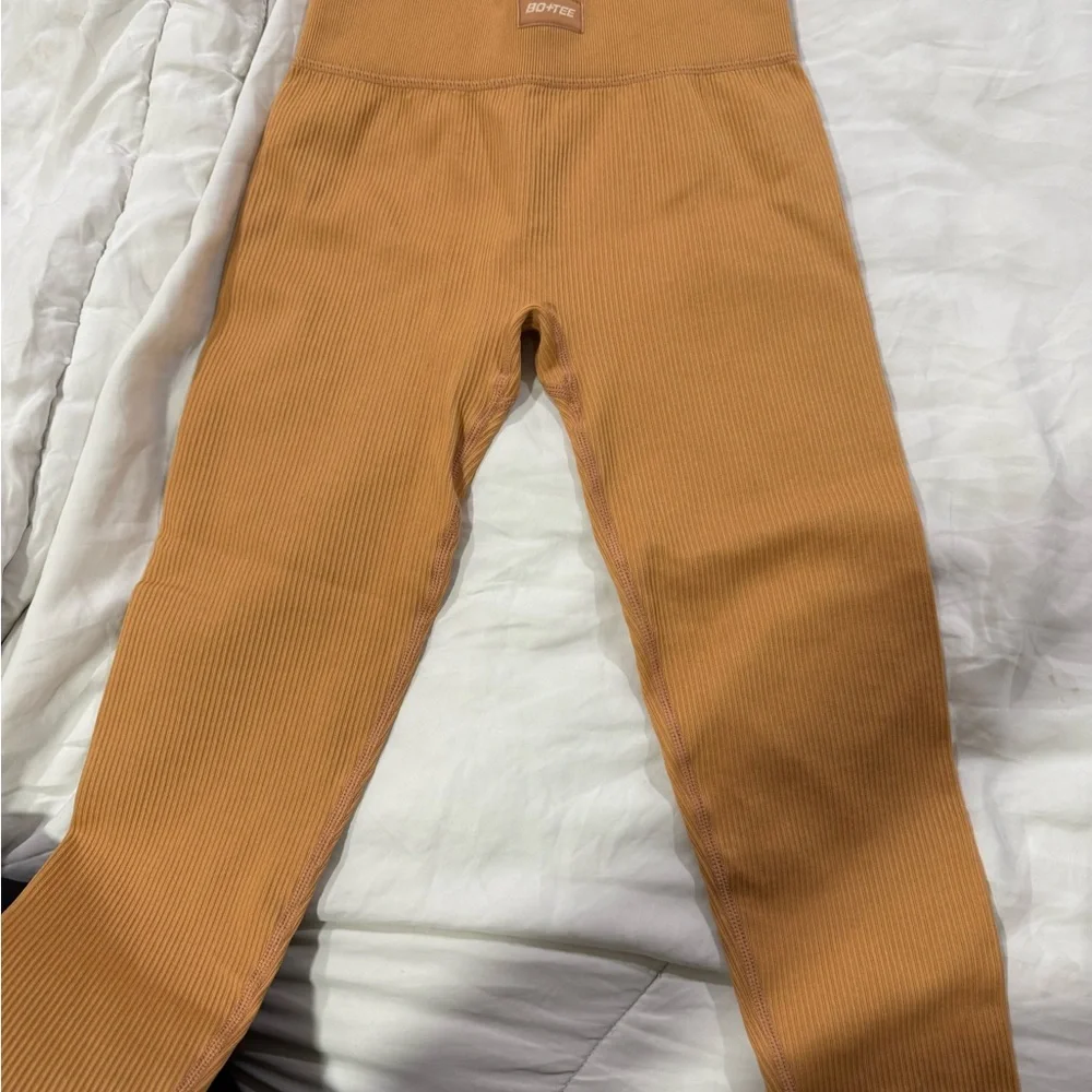 Bo+Tee Ribbed Tan Activewear Set - Picture 3 of 4